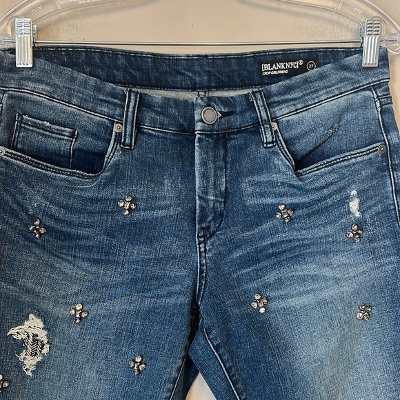 Blank NYC Girlfriend Distressed Beaded Crop Jeans size 27 - Picture 4 of 11